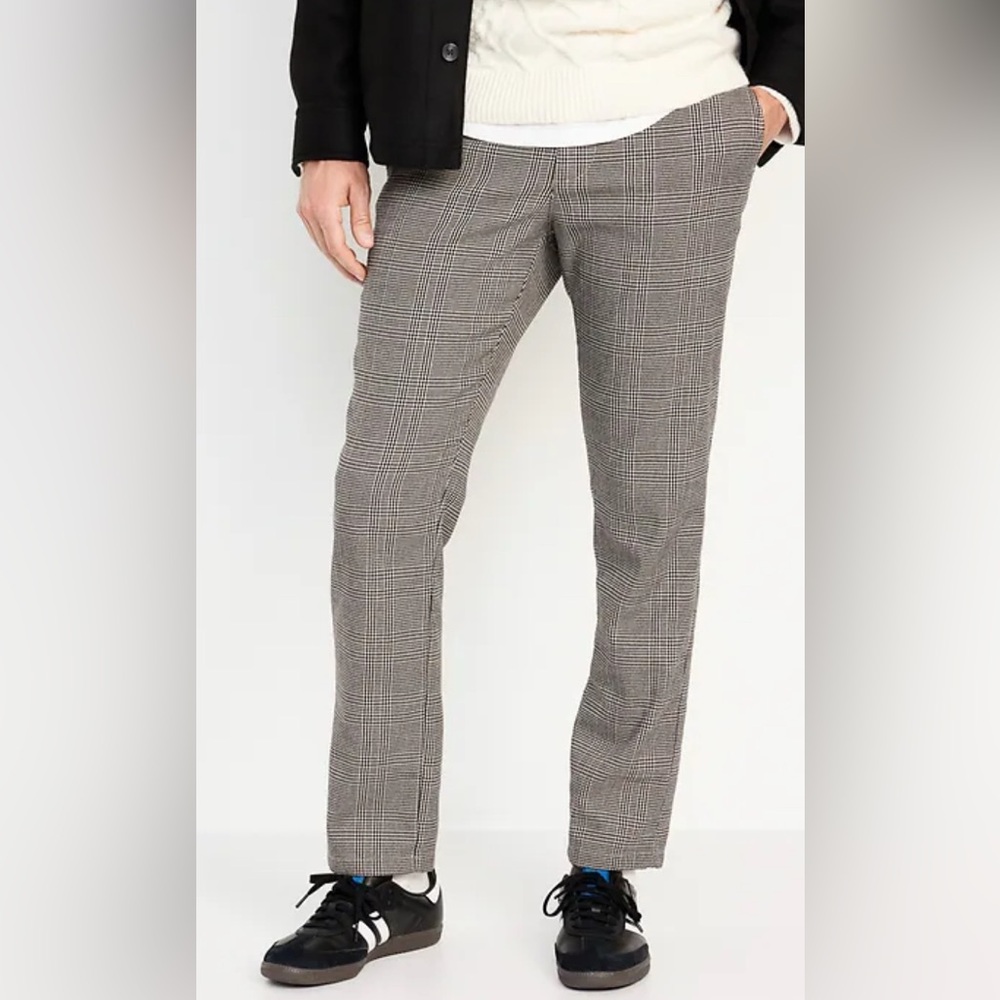 Old Navy Ultra Slim Built In Flex Black Cream Burgundy Plaid Chino Pants Size 38